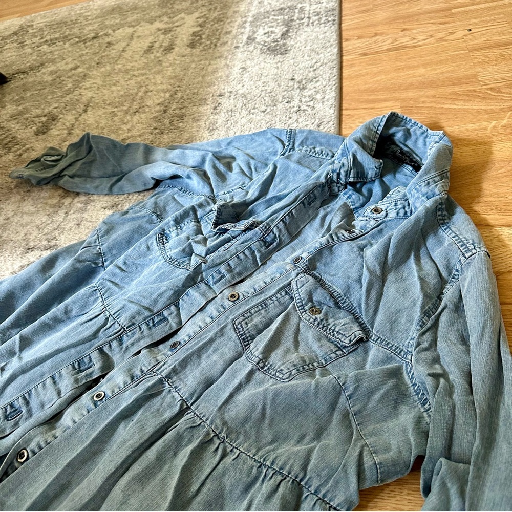 Light Blue Denim Button-Front Women’s Shirt Dress